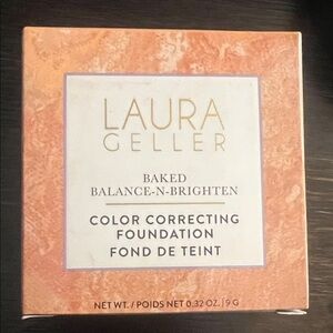 Laura Geller Baked Balance-N-Brighten in Warm Peach